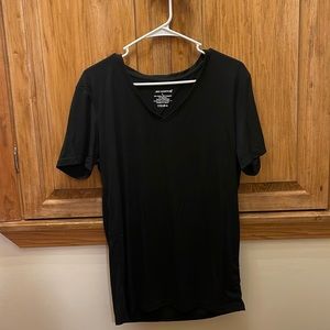 JED NORTH vneck tee